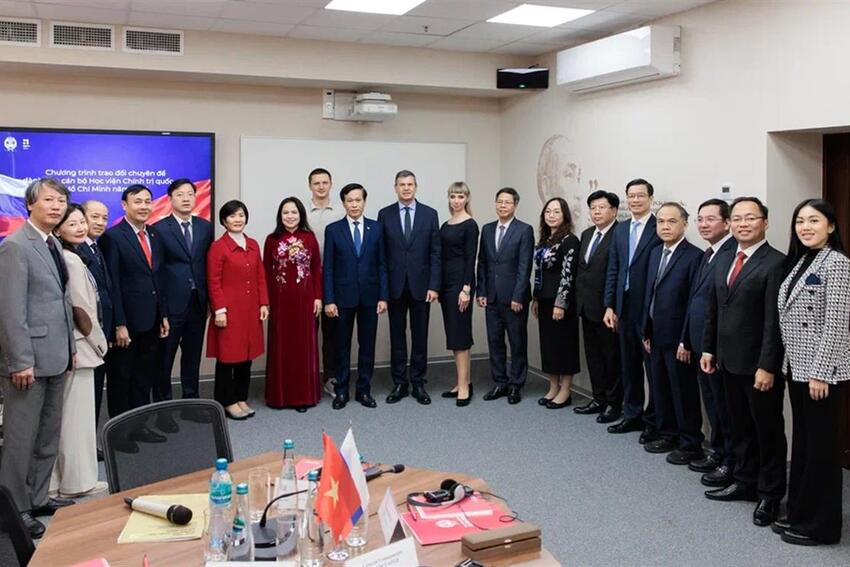 Đoàn cán bộ Học viện Chính trị quốc gia Hồ Chí Minh hoàn thành chương trình nghiên cứu, học tập tại Liên Bang Nga