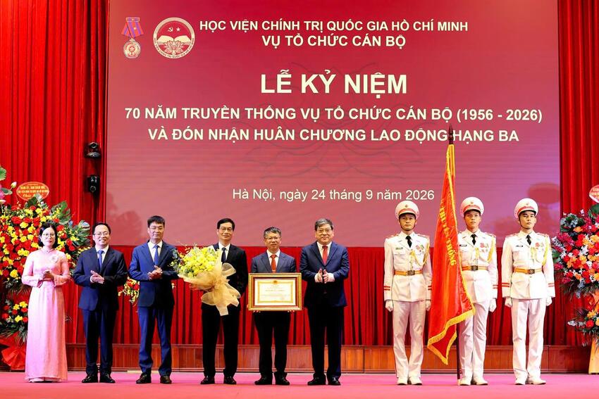 Kỷ niệm 70 năm truyền thống Vụ Tổ chức cán bộ (1956-2026) và đón nhận Huân chương Lao động hạng Ba