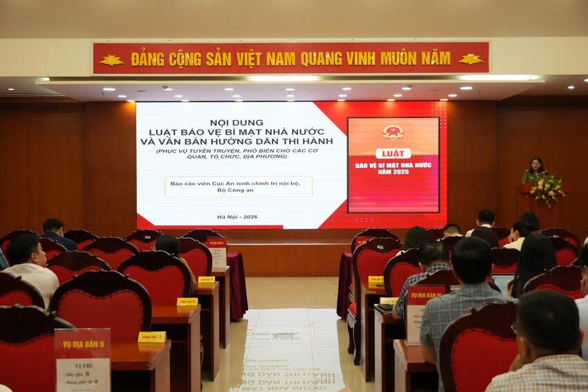 Hội nghị phổ biến, quán triệt Luật Bảo vệ bí mật Nhà nước và các văn bản liên quan