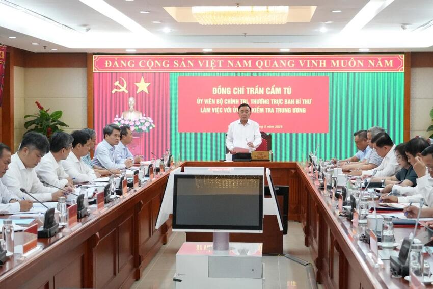 Tăng cường phòng, chống lãng phí nhằm kiểm soát quyền lực,  bảo vệ nền tảng tư tưởng của Đảng trong kỷ nguyên mới
