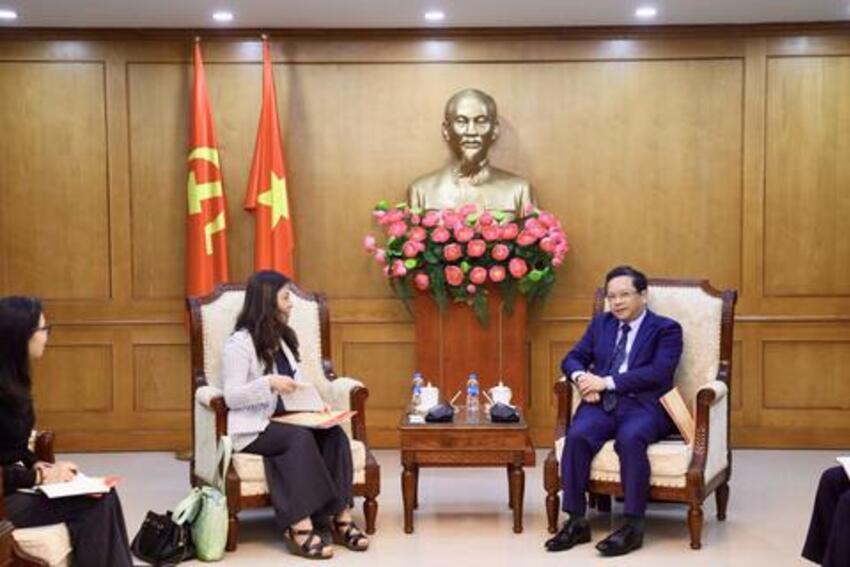 Phó Trưởng Ban Chính sách, chiến lược Trung ương Nguyễn Đức Hiển chủ trì làm việc với Đoàn công tác của Tổ chức Phát triển Công nghiệp Liên Hợp Quốc để thúc đẩy hợp tác nghiên cứu khoa học và tư vấn chính sách