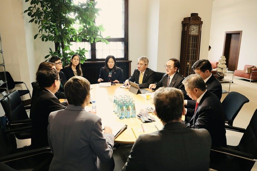 Thứ trưởng Bộ Nội vụ Vũ Chiến Thắng làm việc với Bộ Lao động và Các vấn đề Xã hội Liên bang Đức