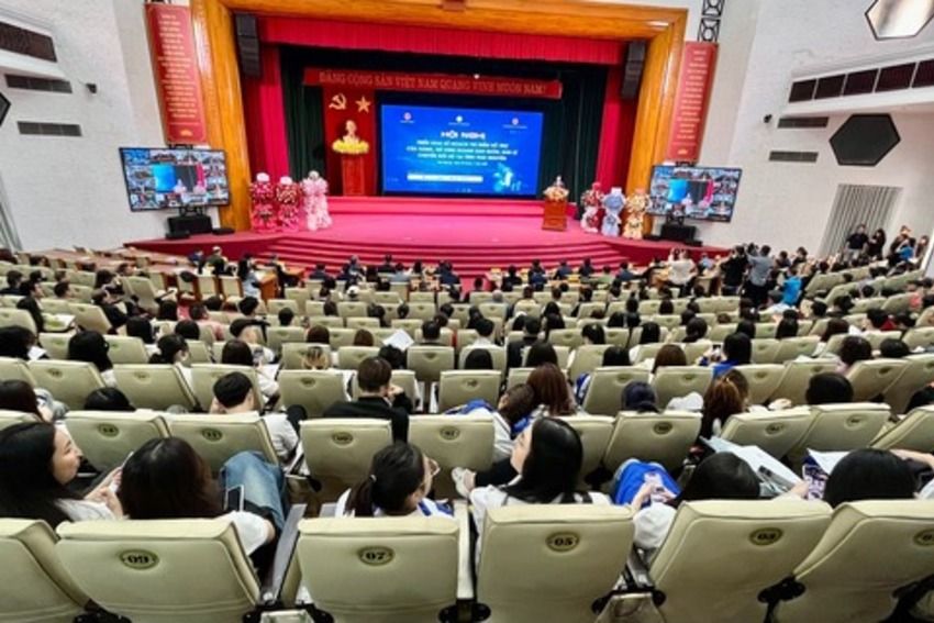 Thái Nguyên khởi động Chương trình thí điểm hỗ trợ hộ kinh doanh chuyển đổi số