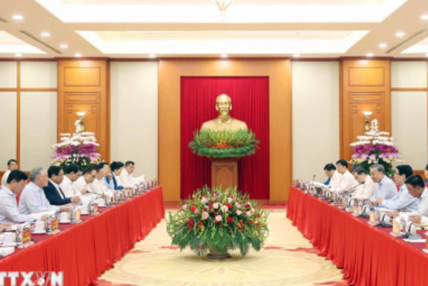 Bộ Chính trị làm việc với Ban Thường vụ Đảng ủy Chính phủ
