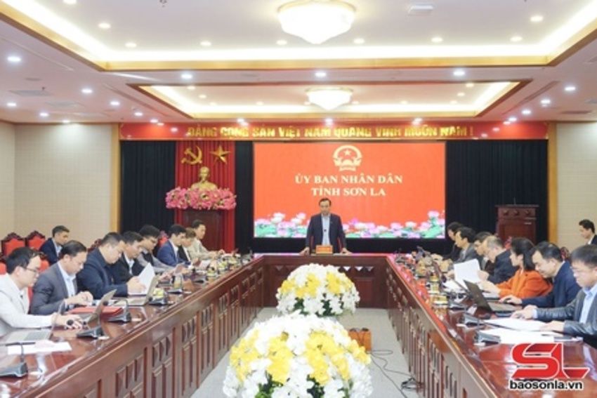 Đồng chí Phó Chủ tịch Thường trực UBND tỉnh làm việc với các phường trung tâm của tỉnh.