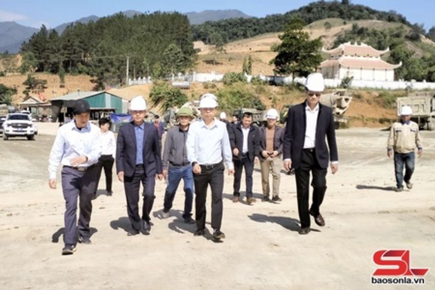 Kiểm tra tiến độ dự án trường học tại xã Sốp Cộp và Mường Lạn