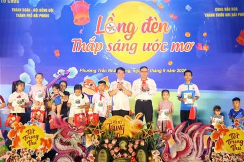 Triển khai đồng bộ các nhiệm vụ chăm sóc và bảo vệ trẻ em thành phố