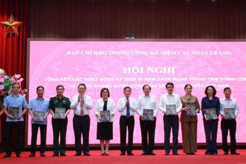 Tổng kết các hoạt động kỷ niệm 80 năm Cách mạng tháng Tám thành công và Quốc khánh 2/9