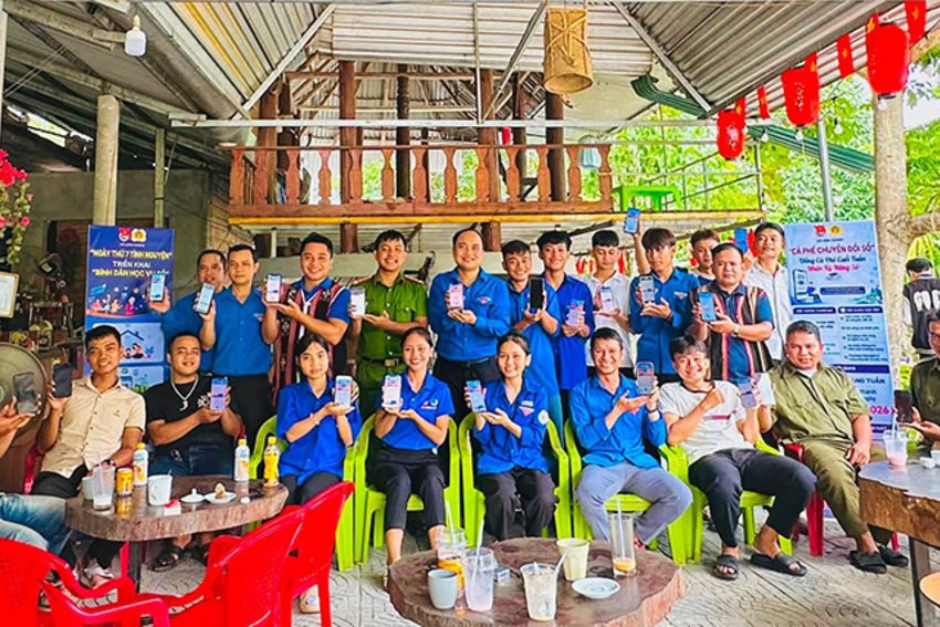 Xã Long Quảng: Đưa “Bình dân học vụ số” đến gần hơn với đồng bào dân tộc thiểu số