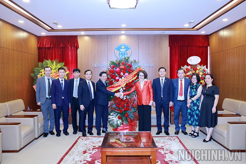 Ban Nội chính Trung ương chúc mừng Liên đoàn Luật sư Việt Nam nhân kỷ niệm 80 năm Ngày truyền thống Luật sư Việt Nam