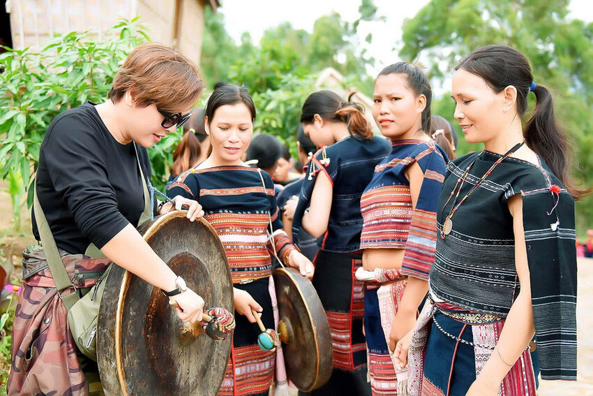 Đổi mới tư duy về văn hóa