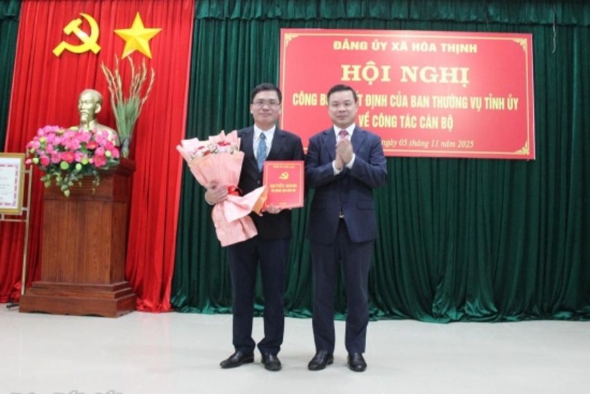 Đồng chí Phương Văn Lành giữ chức vụ Bí thư Đảng ủy xã Hòa Thịnh