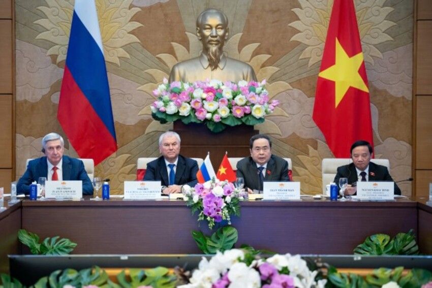 Chủ tịch Quốc hội Trần Thanh Mẫn và Chủ tịch Duma Quốc gia Quốc hội Liên bang Nga đồng chủ trì phiên họp lần thứ 4 Ủy ban hợp tác liên nghị viện