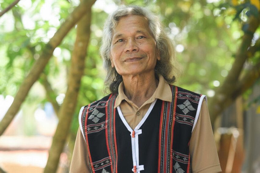 Già làng '4 giỏi', người Cơ Tu đầu tiên có bằng đại học