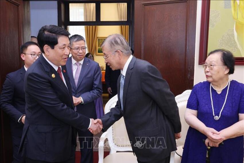 Chủ tịch nước Lương Cường tiếp đại diện gia đình nhân sĩ hữu nghị Trung Quốc