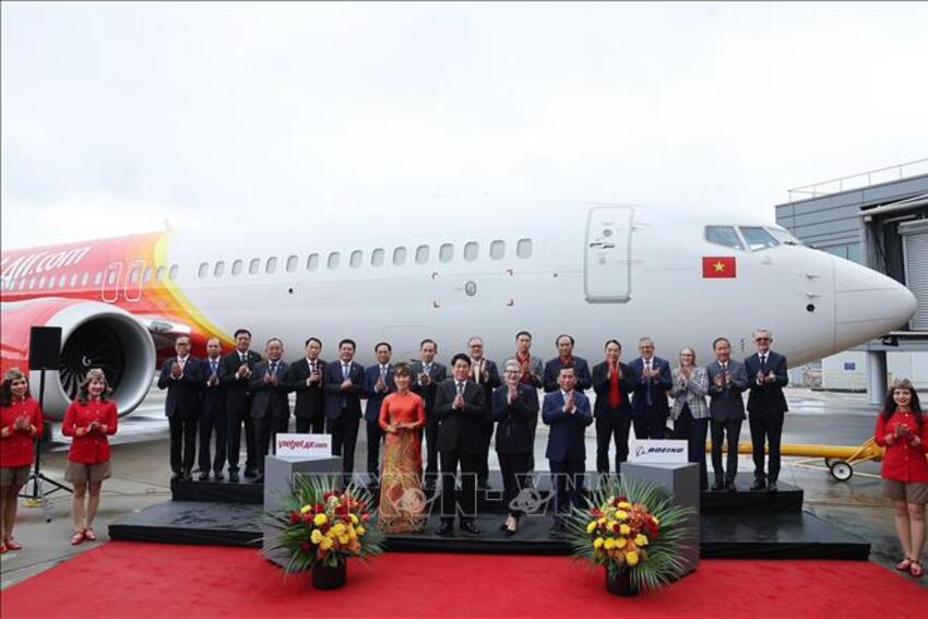Chủ tịch nước Lương Cường dự lễ bàn giao tàu bay Boeing đầu tiên cho Vietjet