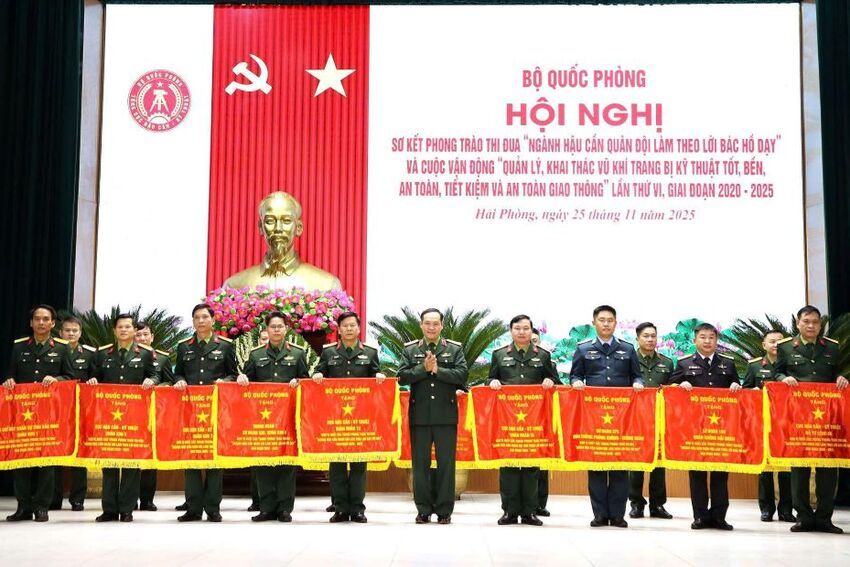 Bộ Quốc phòng sơ kết Phong trào thi đua “Ngành Hậu cần Quân đội làm theo lời Bác Hồ dạy” và Cuộc vận động 50, giai đoạn 2020 - 2025