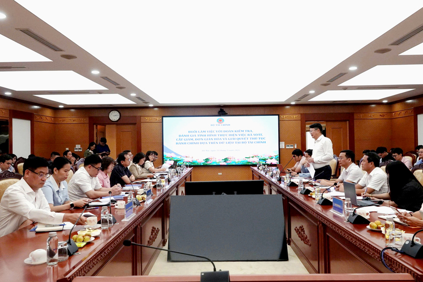 Bộ Tài chính đẩy mạnh cắt giảm, đơn giản hóa thủ tục hành chính dựa trên dữ liệu
