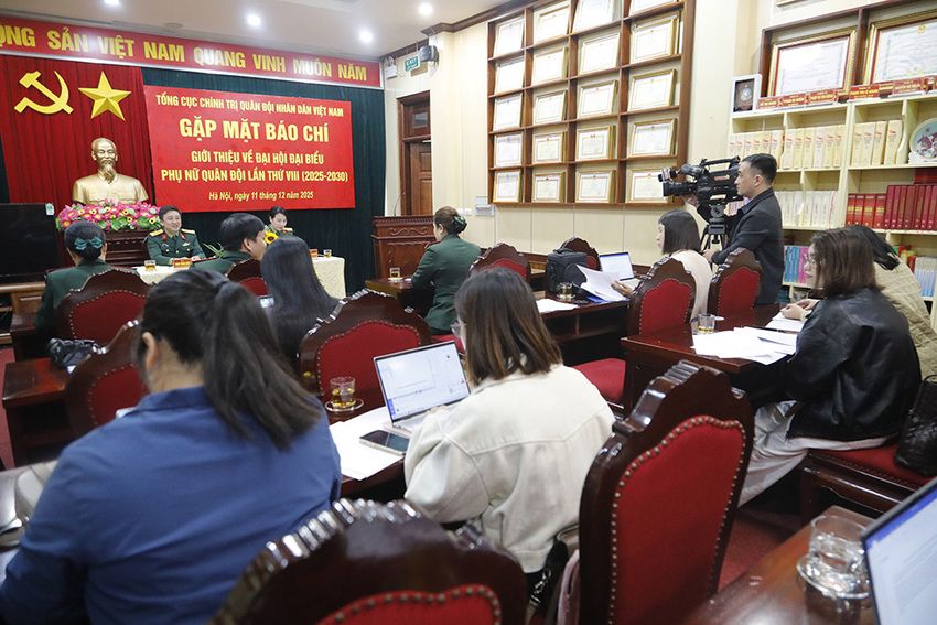Họp báo giới thiệu Đại hội Phụ nữ Quân đội lần thứ VIII