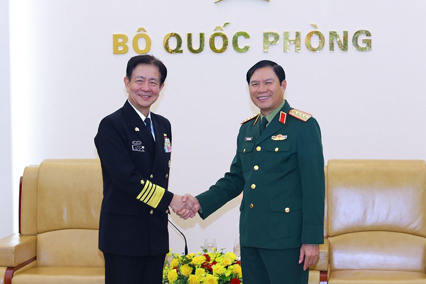Đại tướng Nguyễn Tân Cương tiếp Tư lệnh Lực lượng Tự vệ trên biển Nhật Bản
