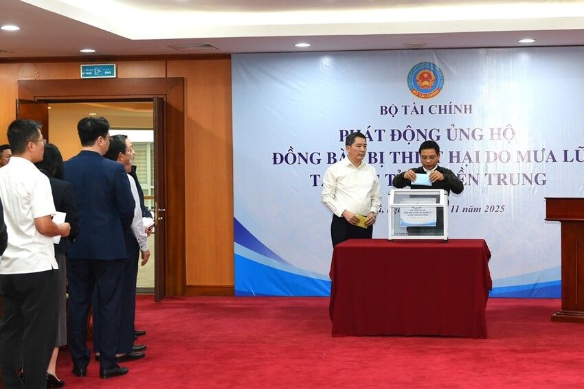 Bộ Tài chính phát động ủng hộ đồng bào miền Trung, Tây Nguyên