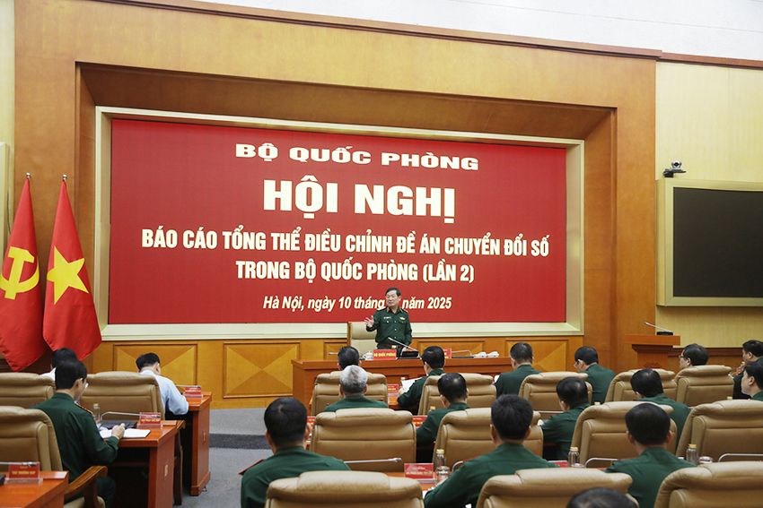 Thượng tướng Lê Huy Vịnh chủ trì Hội nghị báo cáo tổng thể điều chỉnh Đề án chuyển đổi số trong Bộ Quốc phòng