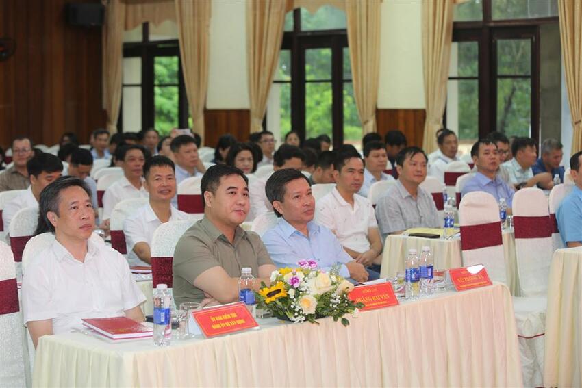 Đảng ủy Bộ Xây dựng tổ chức tập huấn công tác Đảng, quán triệt văn bản mới năm 2025