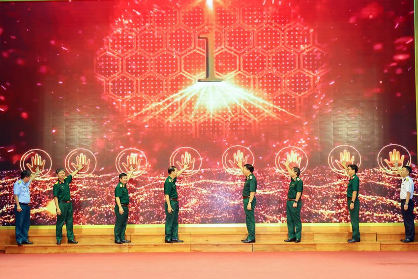 Bộ Tư lệnh 86 tổ chức Ngày hội toàn quân học tập số và hưởng ứng Ngày Chuyển đổi số quốc gia năm 2025