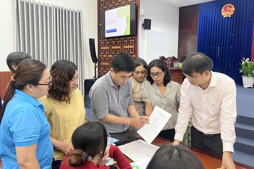 160 đại biểu được tập huấn công tác chỉnh lý tài liệu lưu trữ