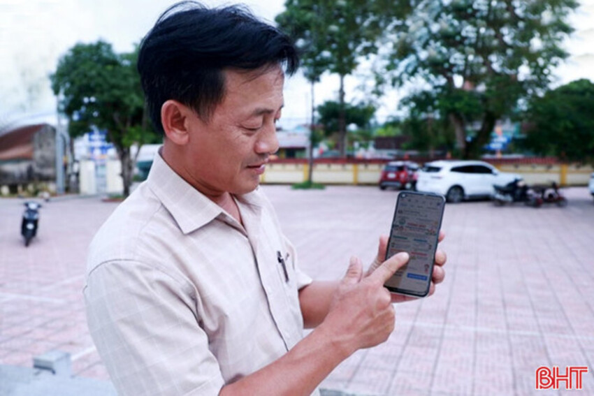 Khi các trưởng thôn thích ứng với chuyển đổi số
