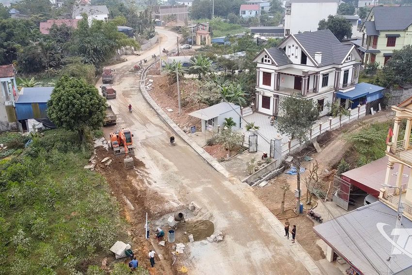 Chung tay hiến đất hoàn thiện đường giao thông