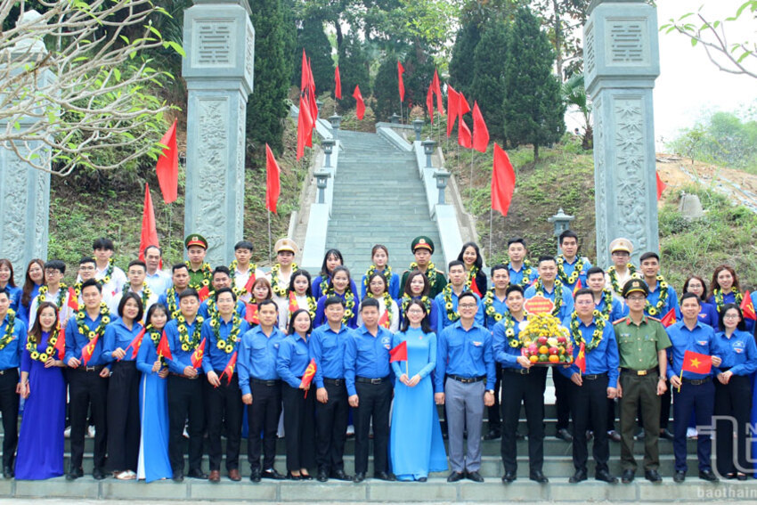 Học Bác là nhu cầu tự thân