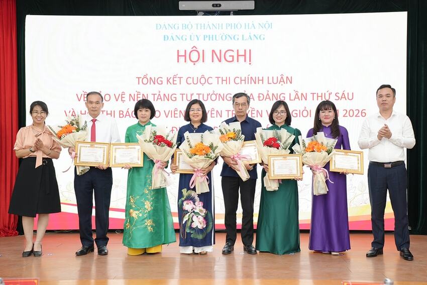 Phường Láng: Vinh danh những hạt nhân xuất sắc trên mặt trận tư tưởng