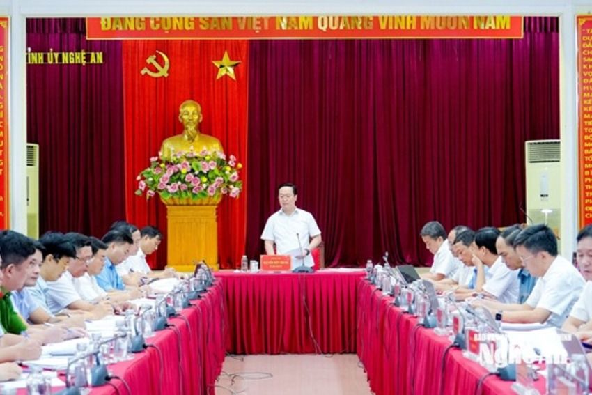 Bí thư Tỉnh ủy Nguyễn Đức Trung chủ trì duyệt Đại hội đảng bộ các xã Quỳ Châu, Minh Hợp, Quỳnh Văn