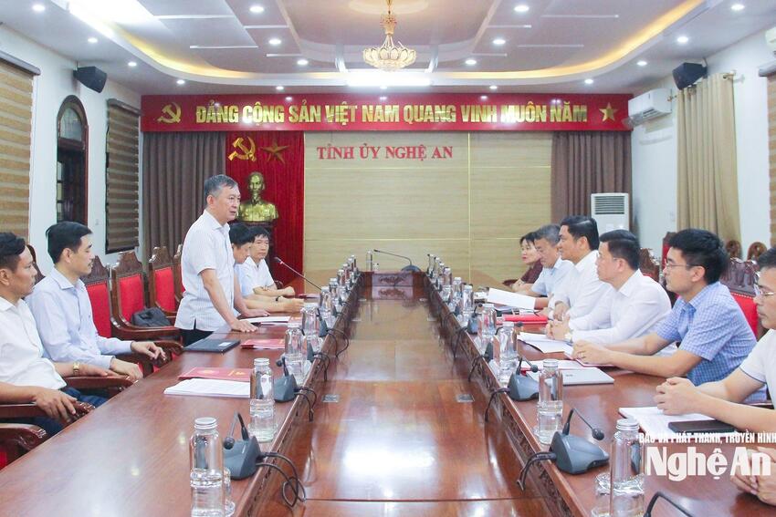 Văn phòng Trung ương Đảng khảo sát, làm việc tại Nghệ An về vận hành hệ thống chính trị