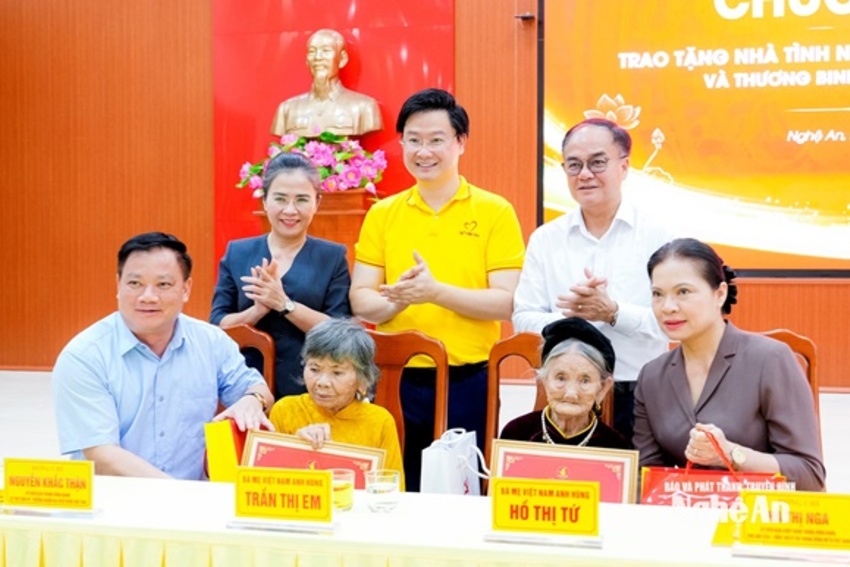 Khởi động chương trình trao tặng nhà ở cho các Mẹ Việt Nam anh hùng và thương binh nặng