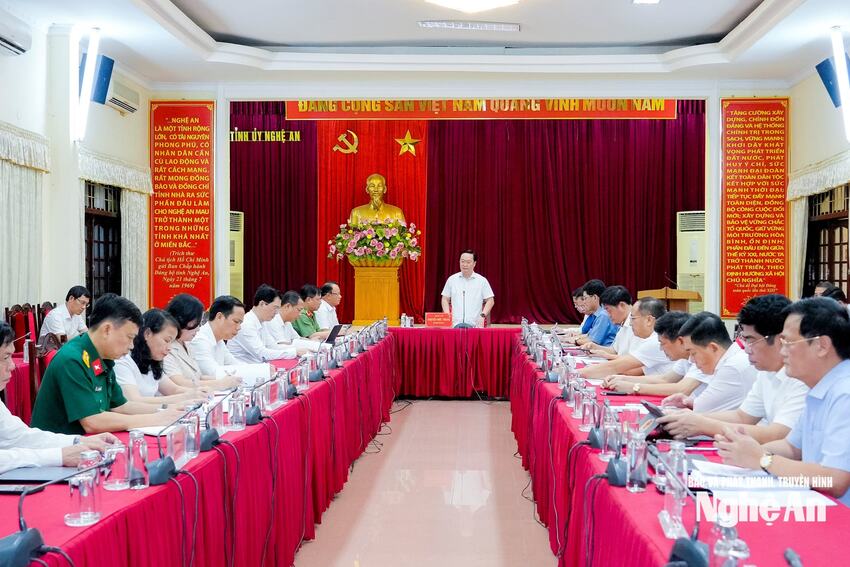Bí thư Tỉnh ủy yêu cầu rà soát, triển khai các nhiệm vụ theo Nghị quyết 57-NQ/TW đảm bảo tiến độ
