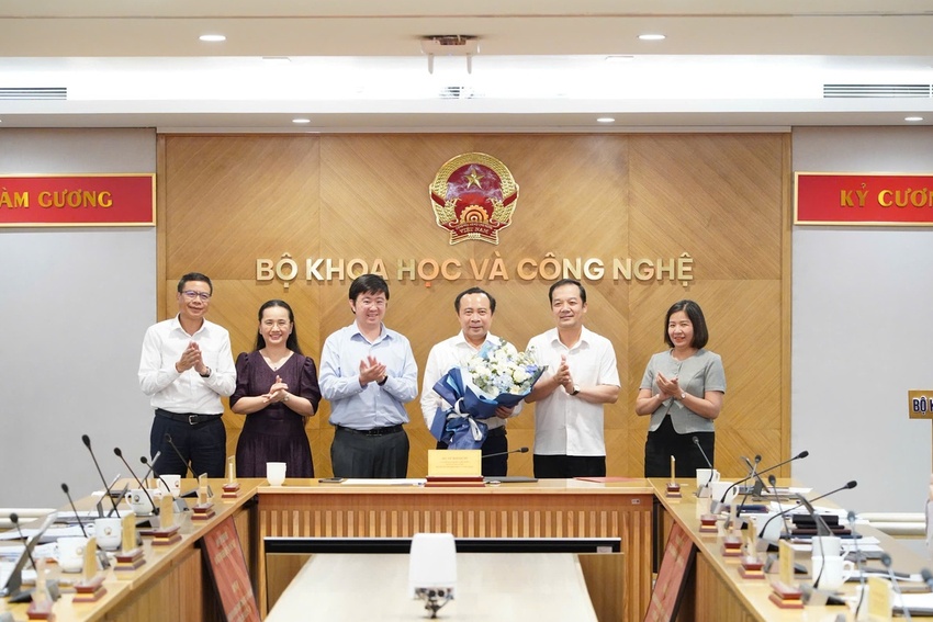 Đảng bộ Bộ KH&CN tập trung gỡ điểm nghẽn, tăng tốc chuyển đổi số