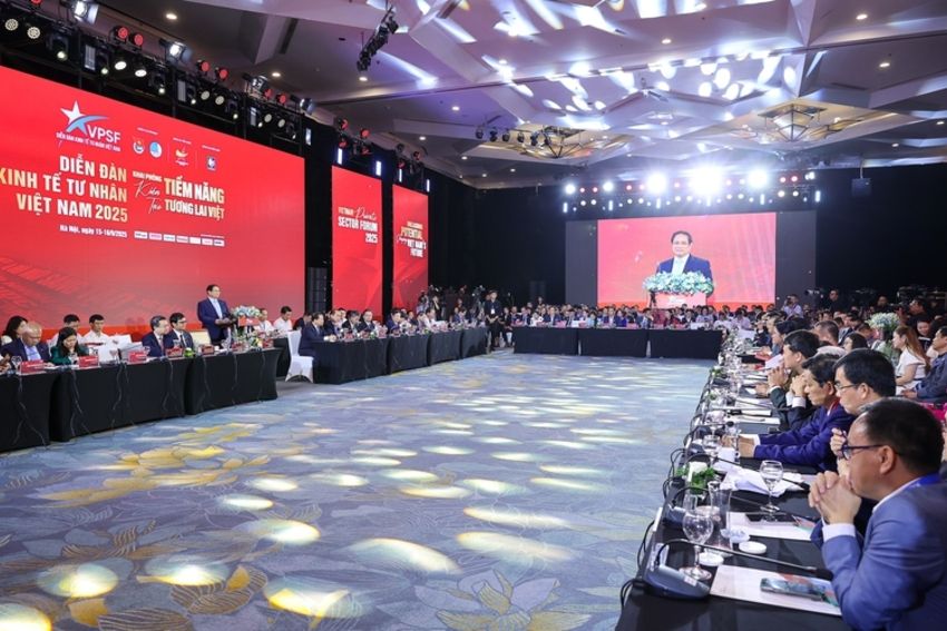 Thủ tướng tin tưởng vào sự phát triển đột phá của kinh tế tư nhân trong tương lai