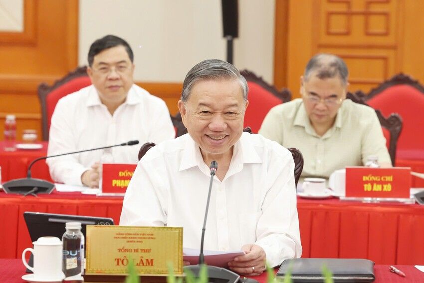 Bộ Chính trị cho ý kiến về công tác chuẩn bị Đại hội Đảng bộ các cơ quan Đảng Trung ương