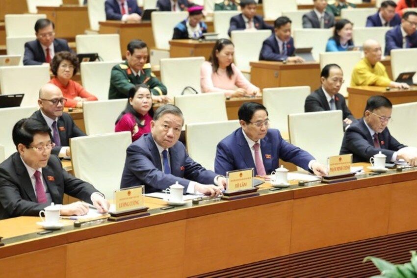 Quốc hội thông qua Nghị quyết kỳ họp thứ 10