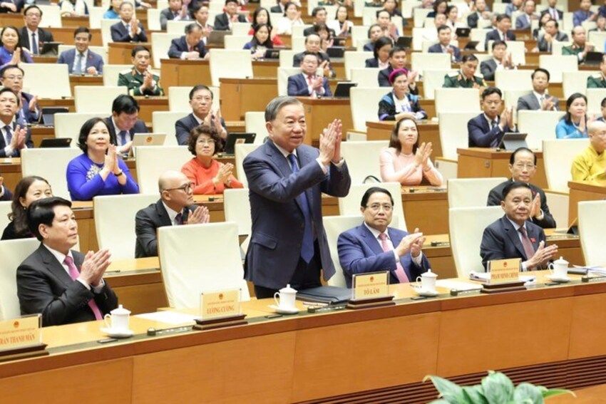 Quốc hội thông qua Nghị quyết tổng kết công tác nhiệm kỳ 2021-2026