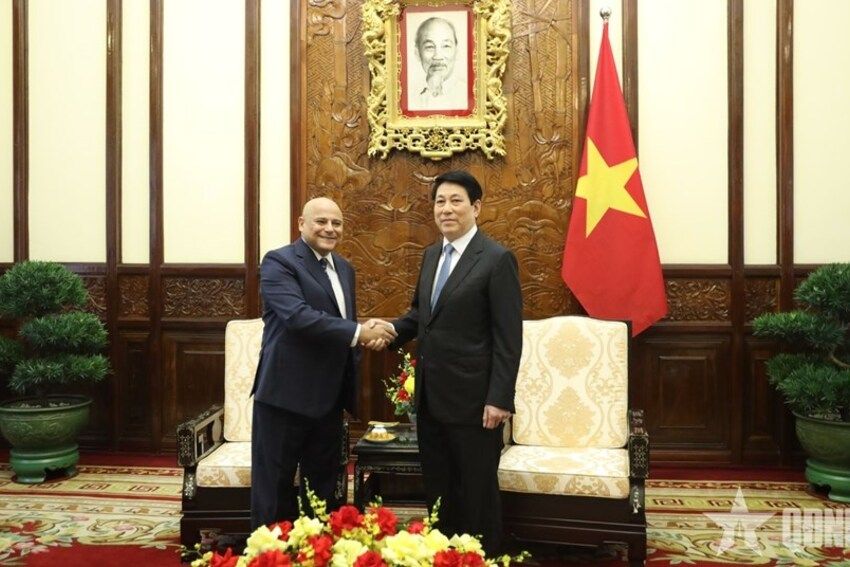 Chủ tịch nước Lương Cường tiếp Đại sứ các nước trình Quốc thư