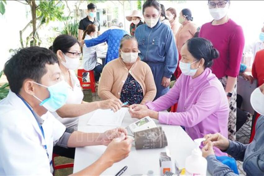 Nghị quyết số 72-NQ/TW: Cú hích mạnh mẽ hướng đến mục tiêu mọi người dân đều được chăm sóc sức khỏe