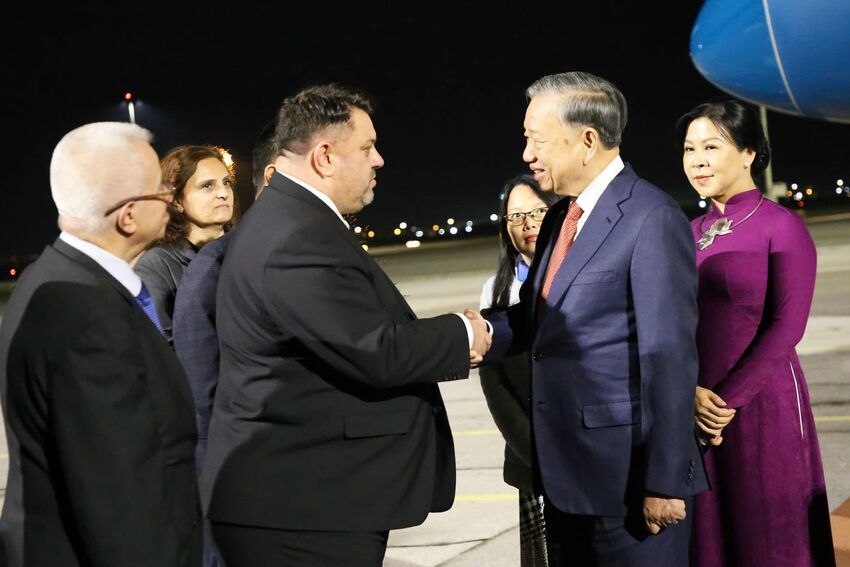 ​​​​​​​Ảnh: Tổng Bí thư Tô Lâm và Phu nhân bắt đầu chuyến thăm chính thức Bulgaria