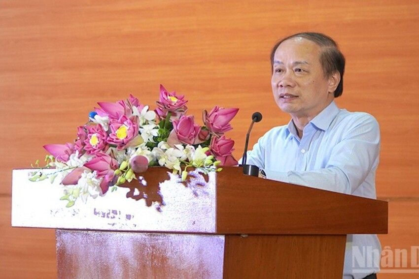 Hội nghị báo cáo viên Trung ương tháng 11: Đẩy mạnh tuyên truyền kết quả Hội nghị lần thứ 14