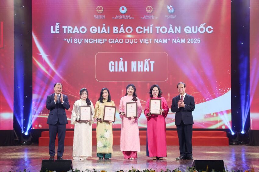Lễ trao giải báo chí toàn quốc “Vì sự nghiệp giáo dục Việt Nam” năm 2025
