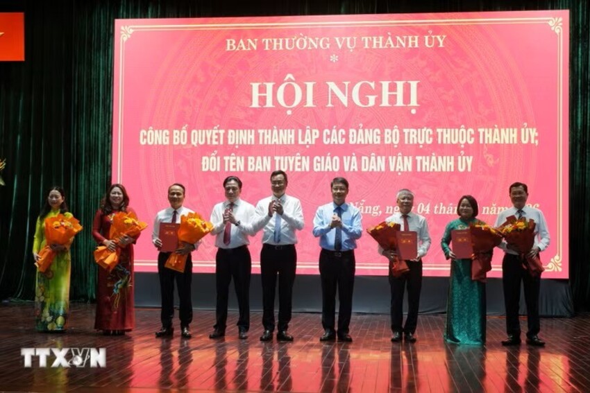 Công bố quyết định thí điểm thành lập 2 Đảng bộ trực thuộc Thành ủy Đà Nẵng