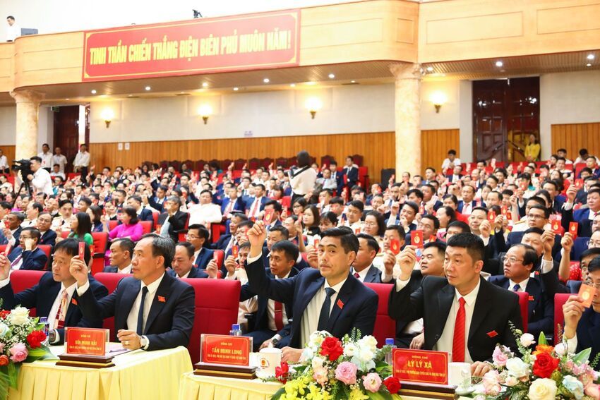 Xây dựng tỉnh Điện Biên phát triển theo hướng kinh tế xanh, thông minh, bền vững