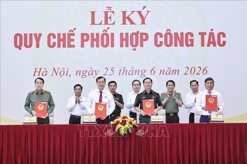 Chủ tịch Quốc hội Trần Thanh Mẫn chứng kiến Lễ ký quy chế phối hợp trong lĩnh vực quốc phòng, an ninh và đối ngoại